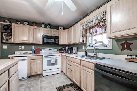 293 Robinson Hill Road Oxford ME 04270