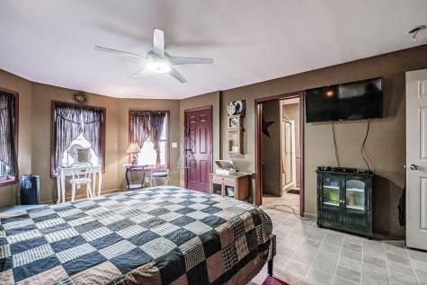 293 Robinson Hill Road Oxford ME 04270