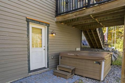 14 Riley Road Naples ME 04055