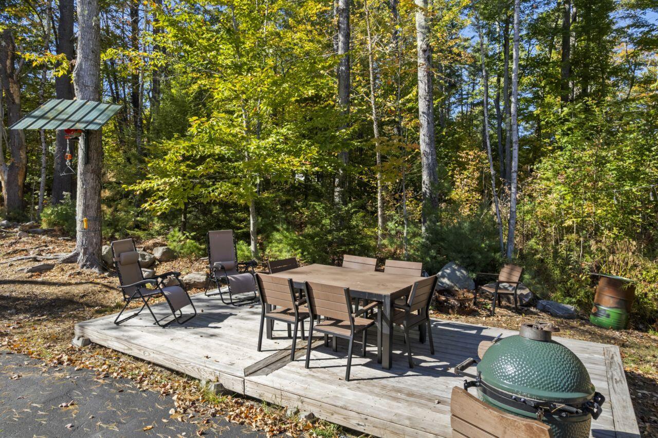 14 Riley Road Naples ME 04055