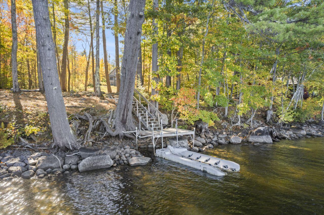 14 Riley Road Naples ME 04055