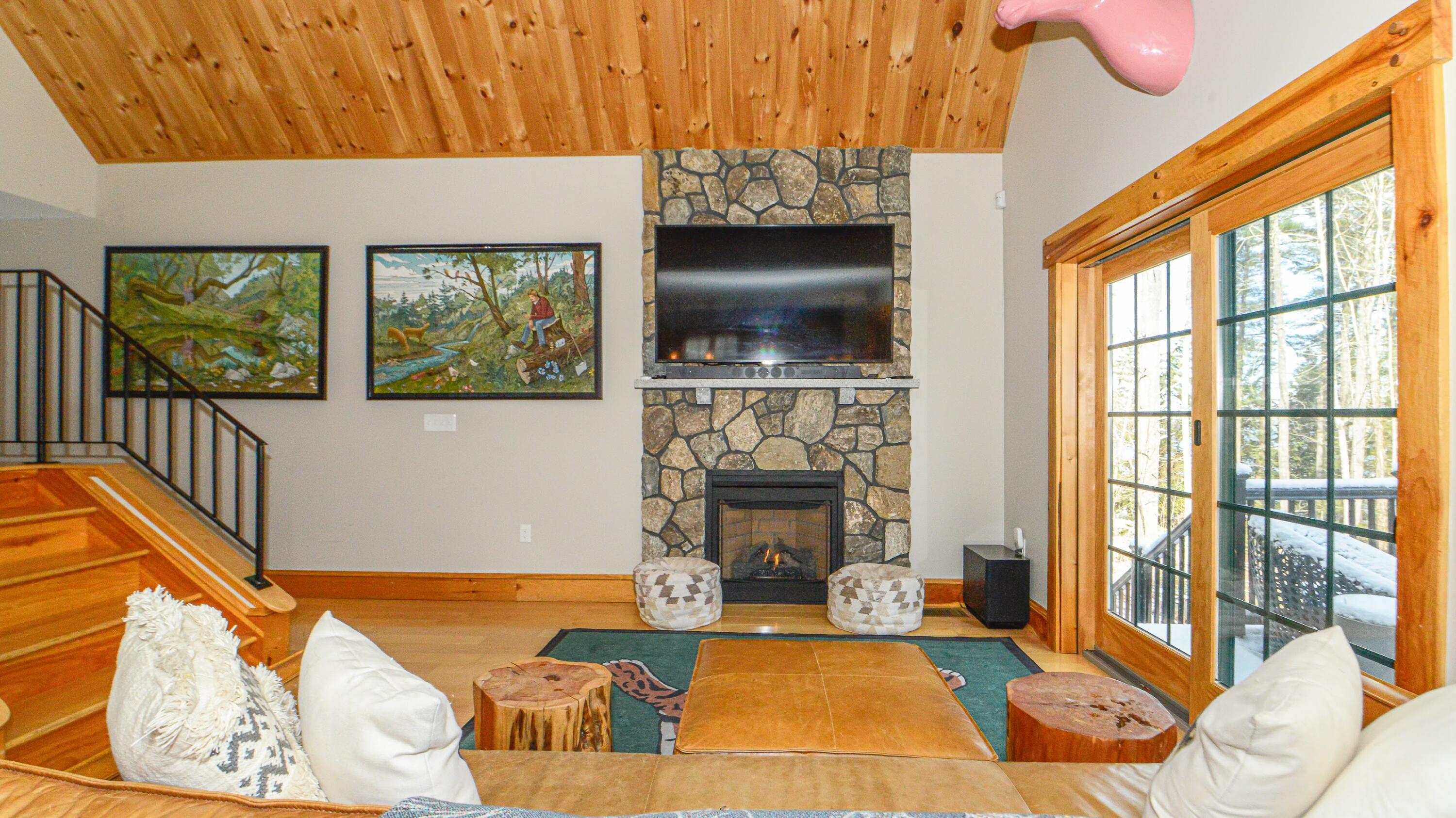 14 Riley Road Naples ME 04055