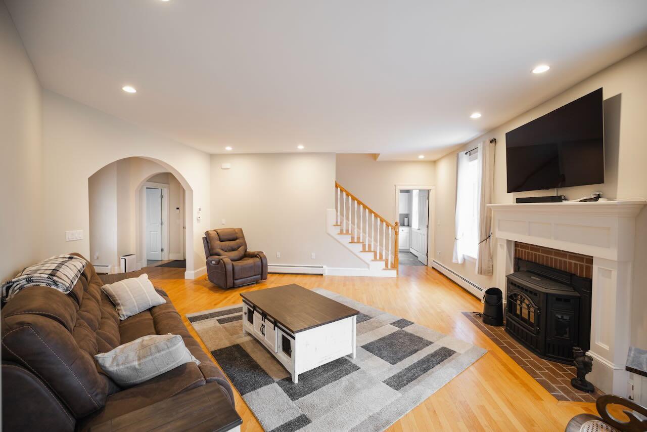 18 Victoria Lane Windham ME 04062