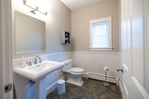 18 Victoria Lane Windham ME 04062