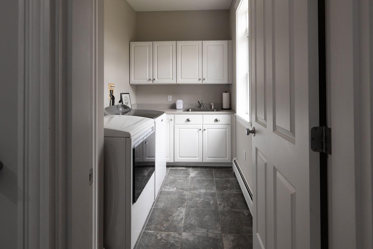 18 Victoria Lane Windham ME 04062