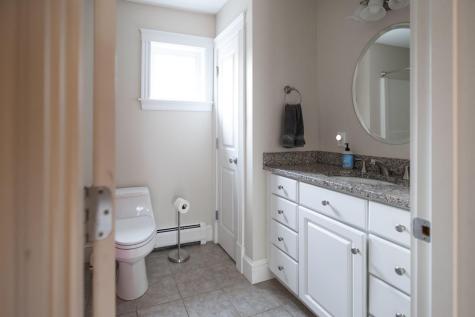 18 Victoria Lane Windham ME 04062