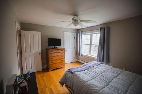 18 Victoria Lane Windham ME 04062