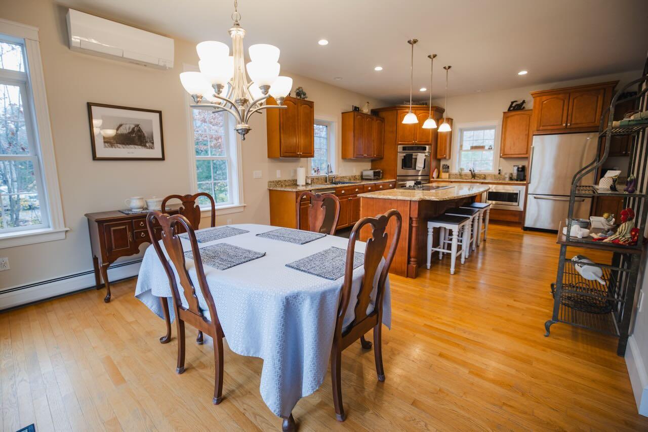 18 Victoria Lane Windham ME 04062