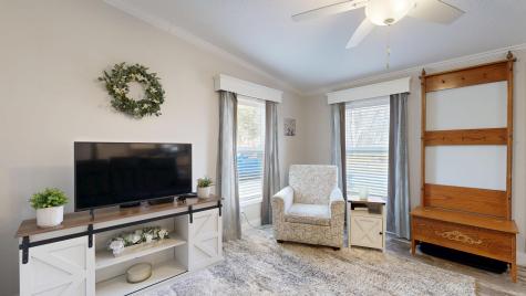 962 Main Street Monmouth ME 04259