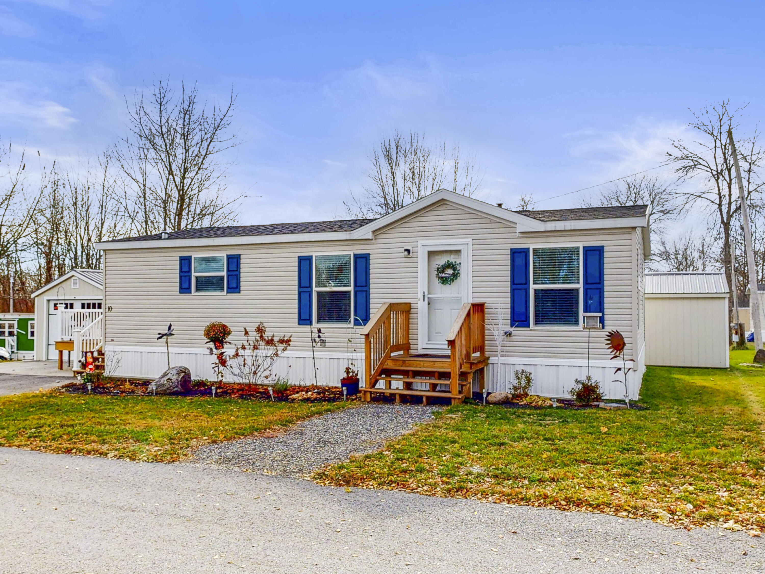 962 Main Street Monmouth ME 04259