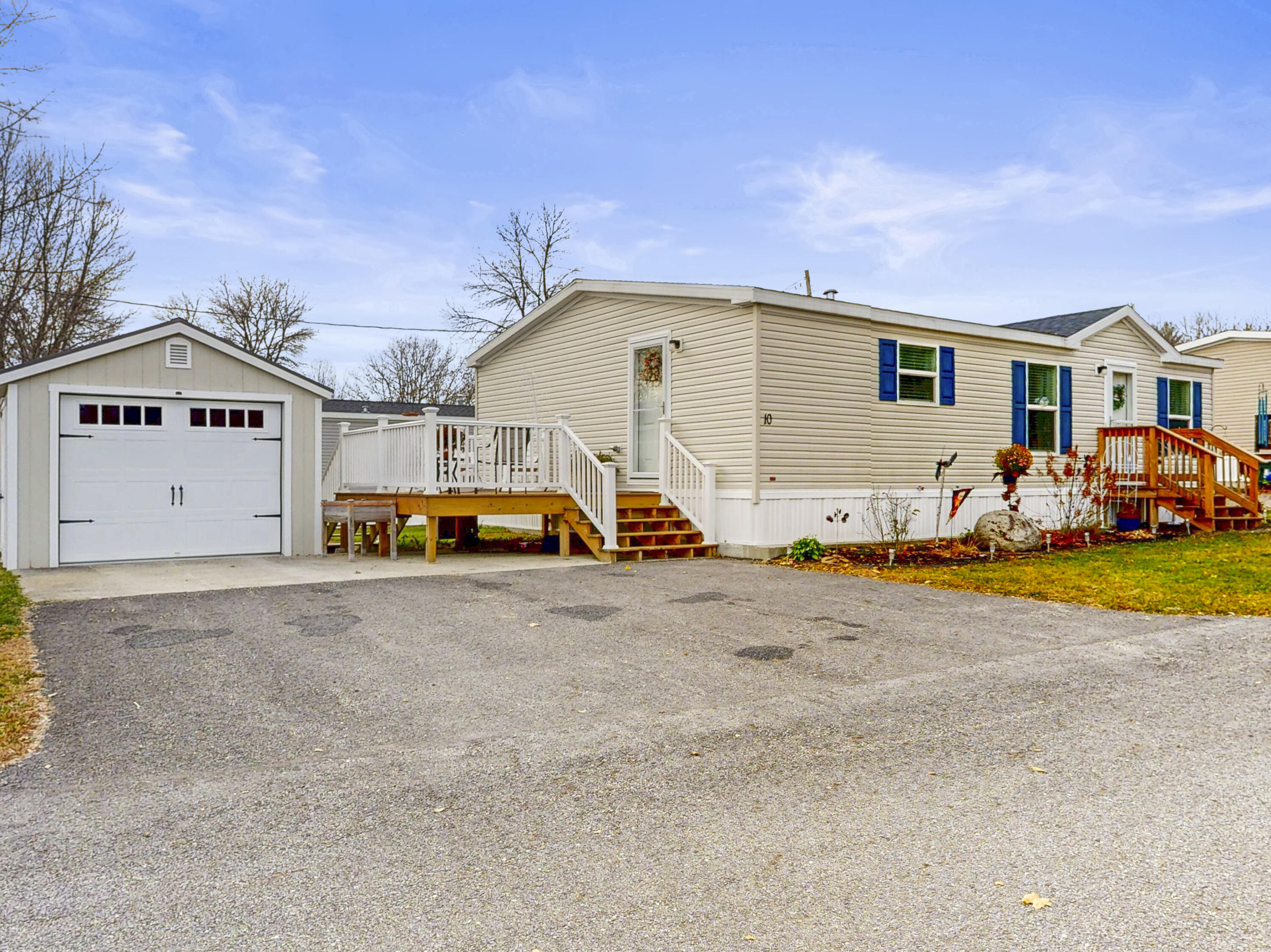 962 Main Street Monmouth ME 04259