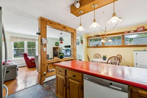 6 Scottsdale Avenue Lisbon ME 04252