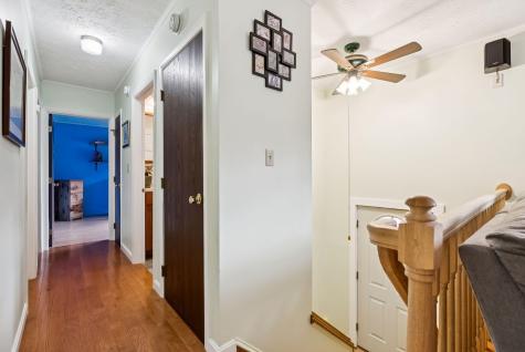 6 Scottsdale Avenue Lisbon ME 04252