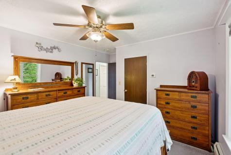 6 Scottsdale Avenue Lisbon ME 04252