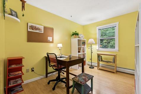 6 Scottsdale Avenue Lisbon ME 04252