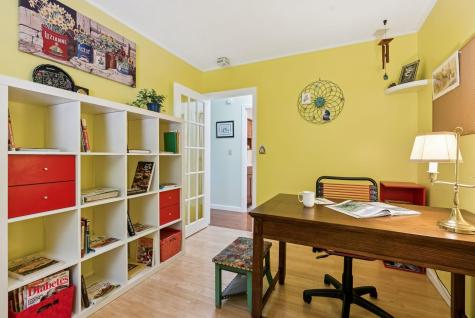 6 Scottsdale Avenue Lisbon ME 04252