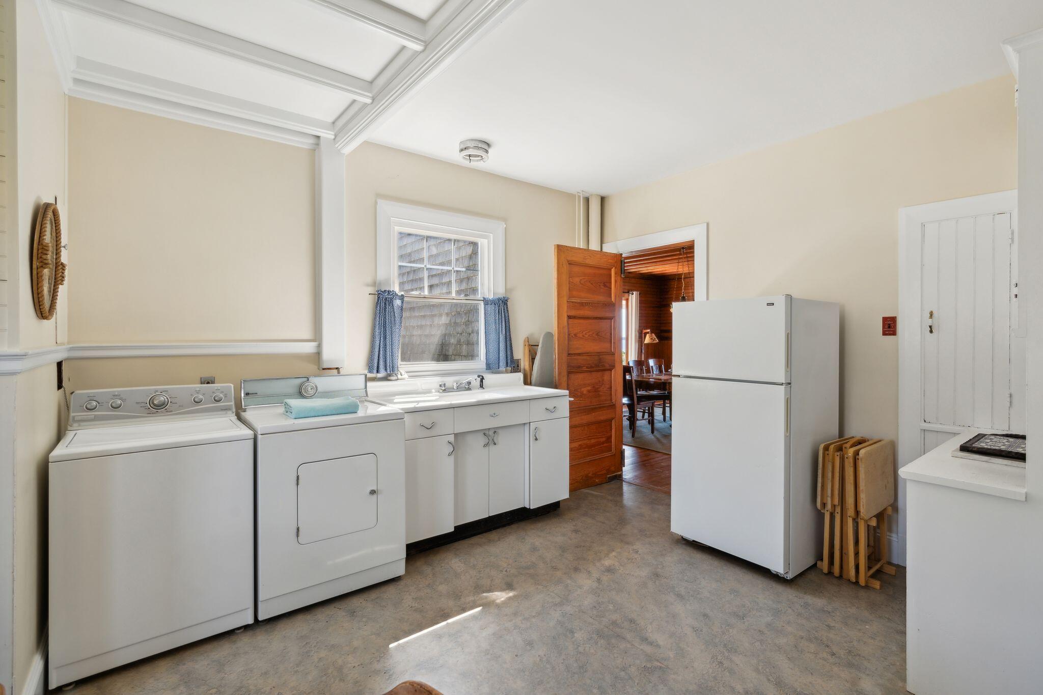 93 Beach Avenue Kennebunk ME 04043