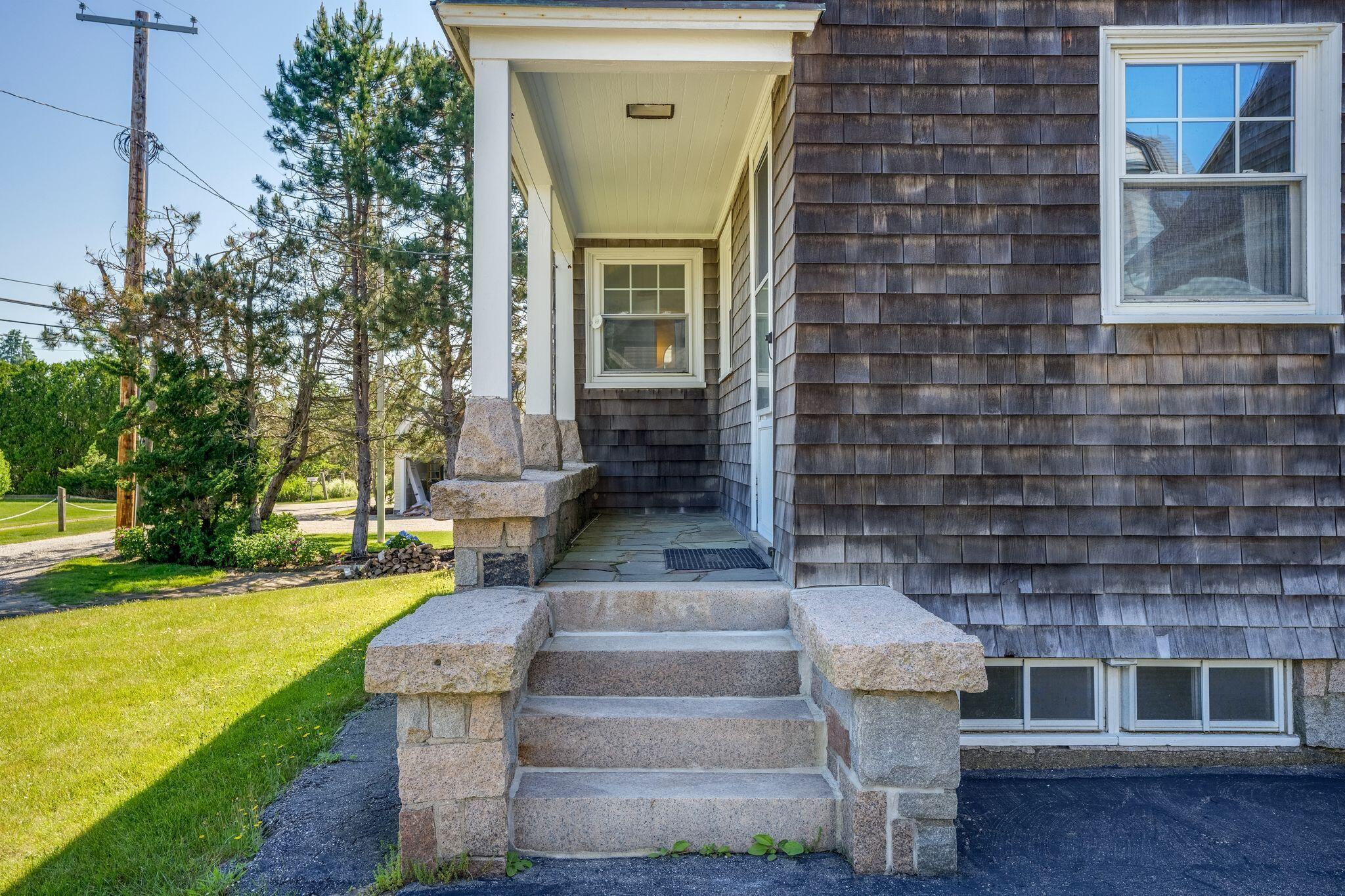 93 Beach Avenue Kennebunk ME 04043