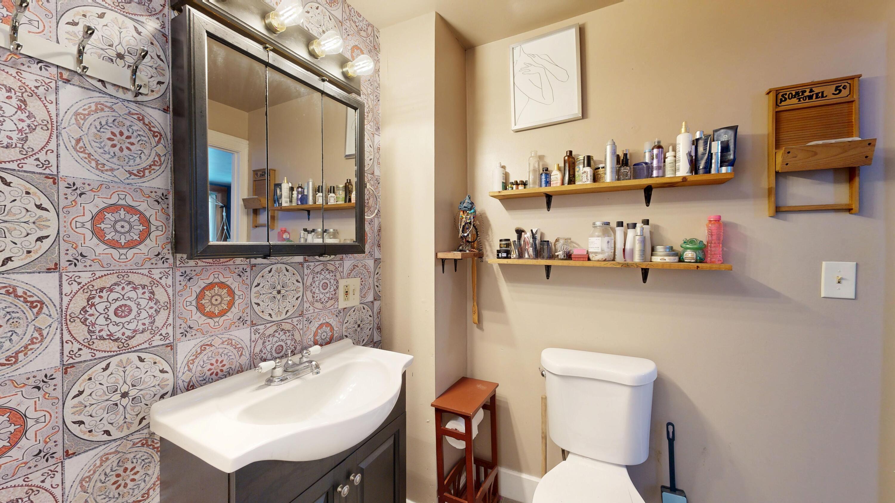 3950 W River Road Sidney ME 04330