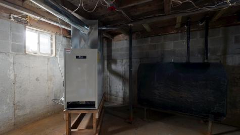 3950 W River Road Sidney ME 04330