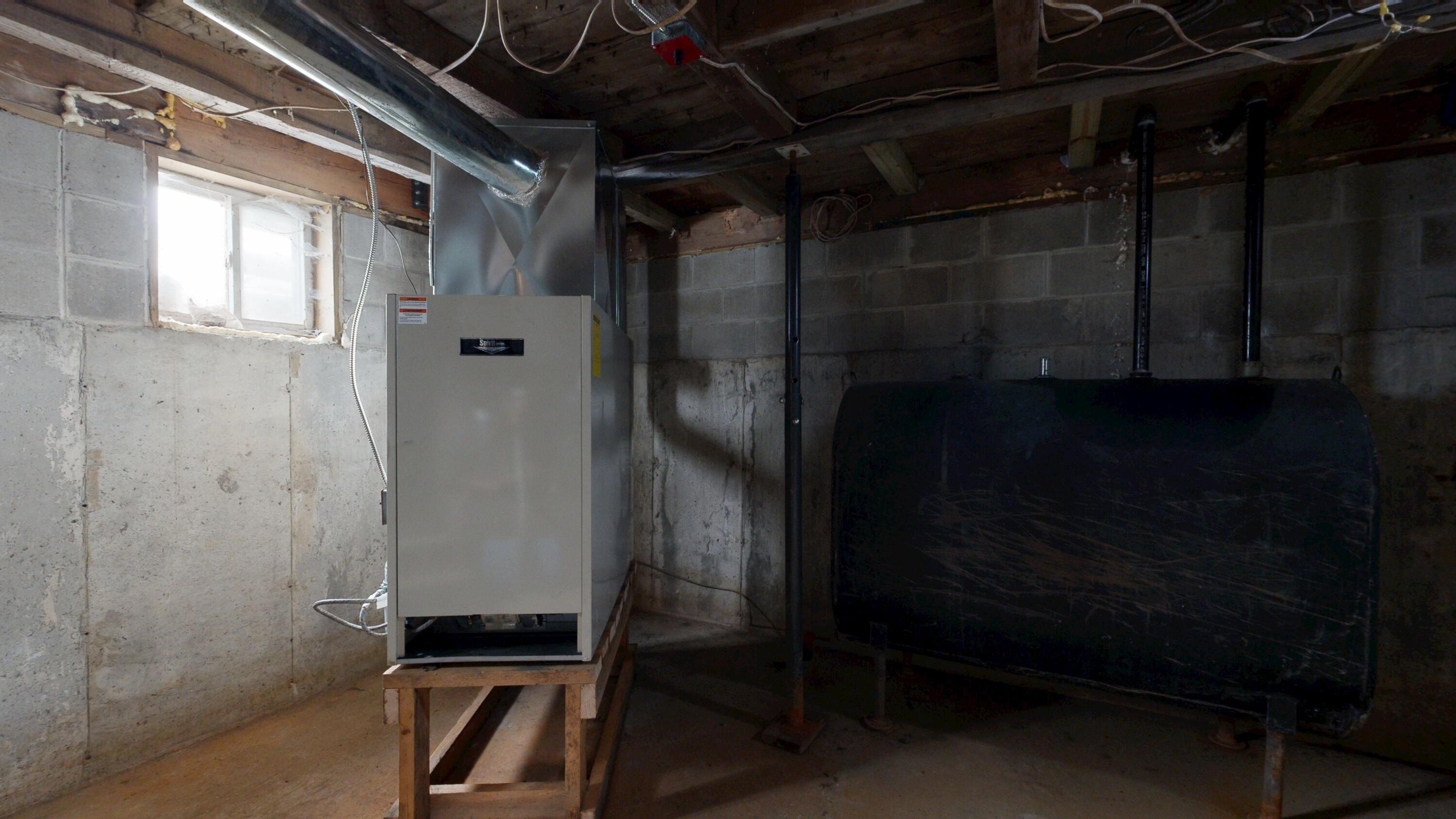 3950 W River Road Sidney ME 04330