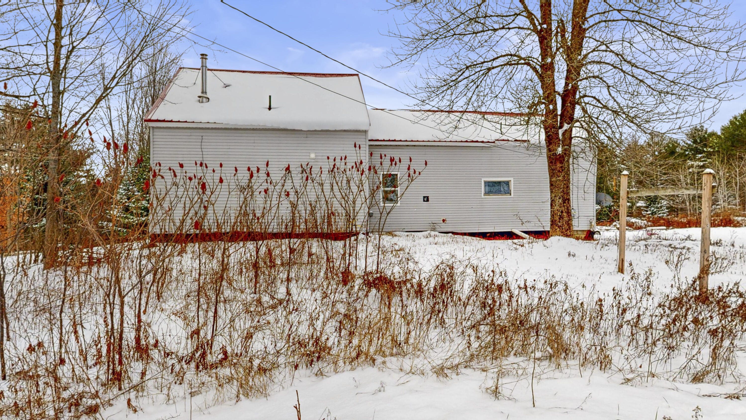 3950 W River Road Sidney ME 04330