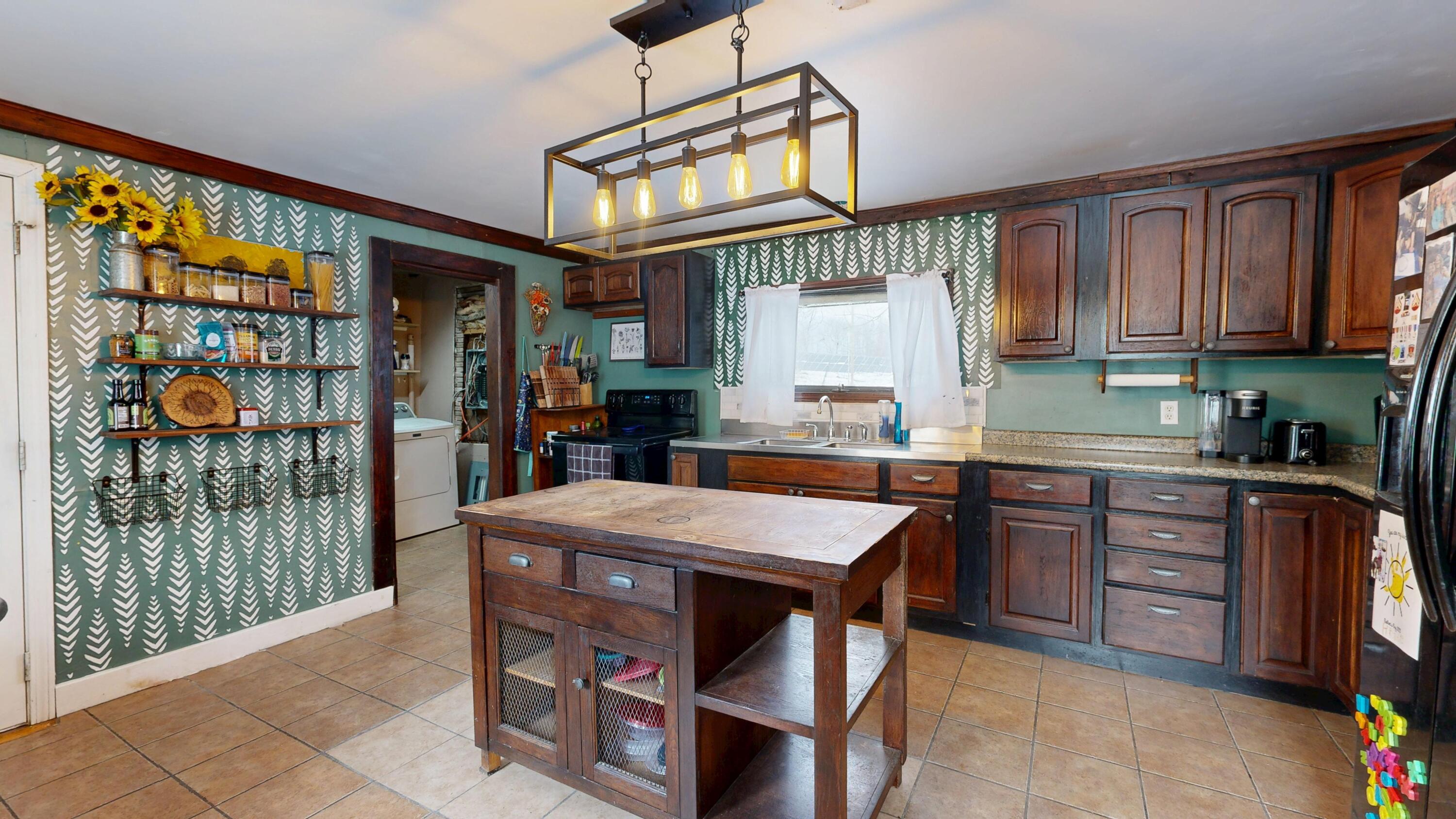 3950 W River Road Sidney ME 04330