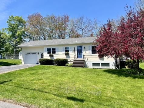 8 Valley Street Lewiston ME 04240