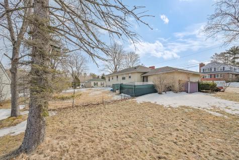 9 Glen Avenue Waterville ME 04901