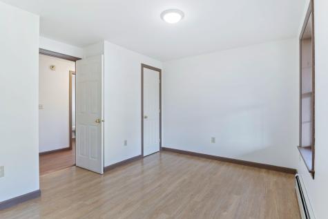 4 Chelsey Lane Gray ME 04039