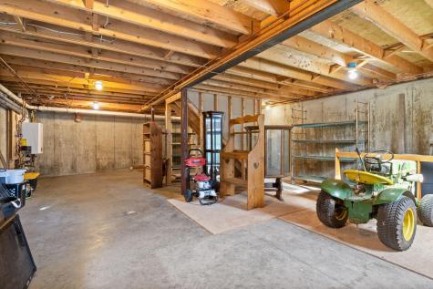 4 Chelsey Lane Gray ME 04039