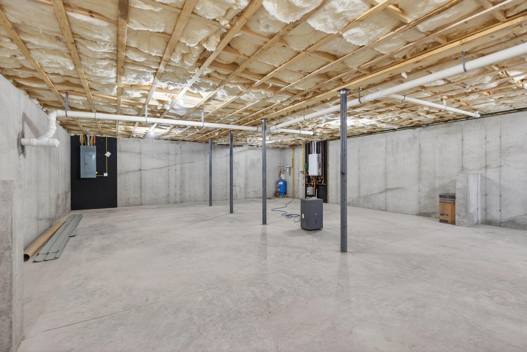 31 Hunters Haven Standish ME 04084