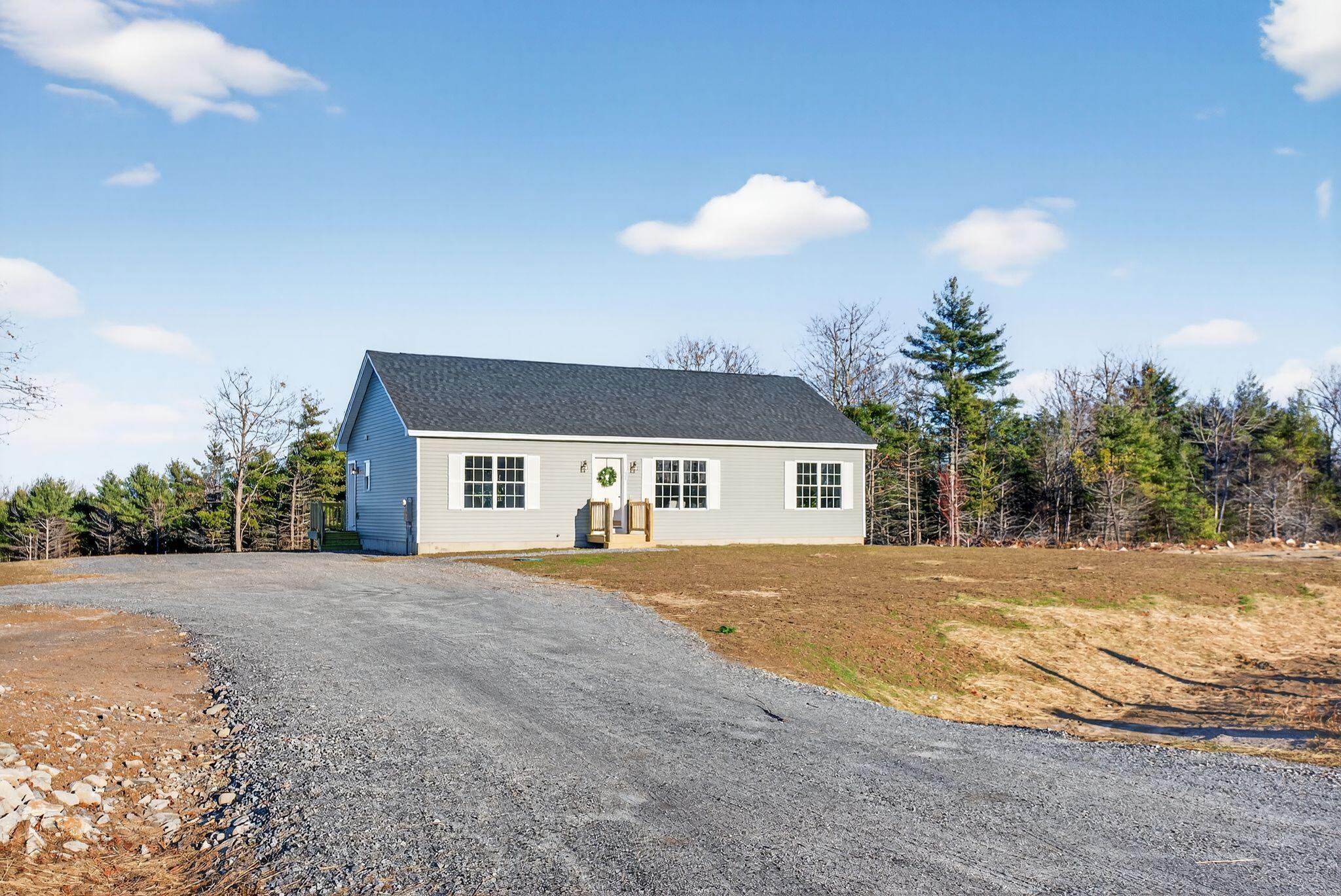 31 Hunters Haven Standish ME 04084