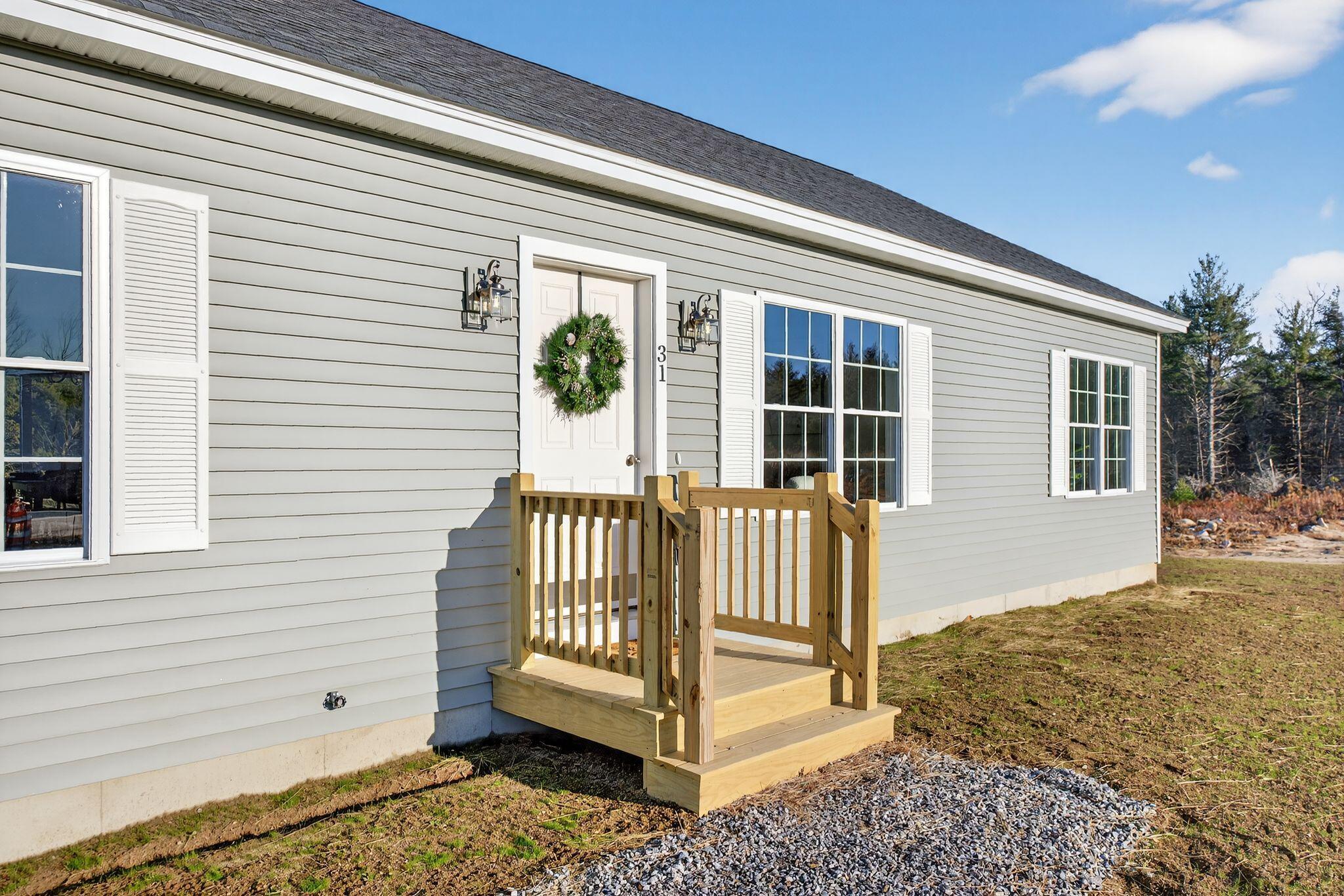 31 Hunters Haven Standish ME 04084