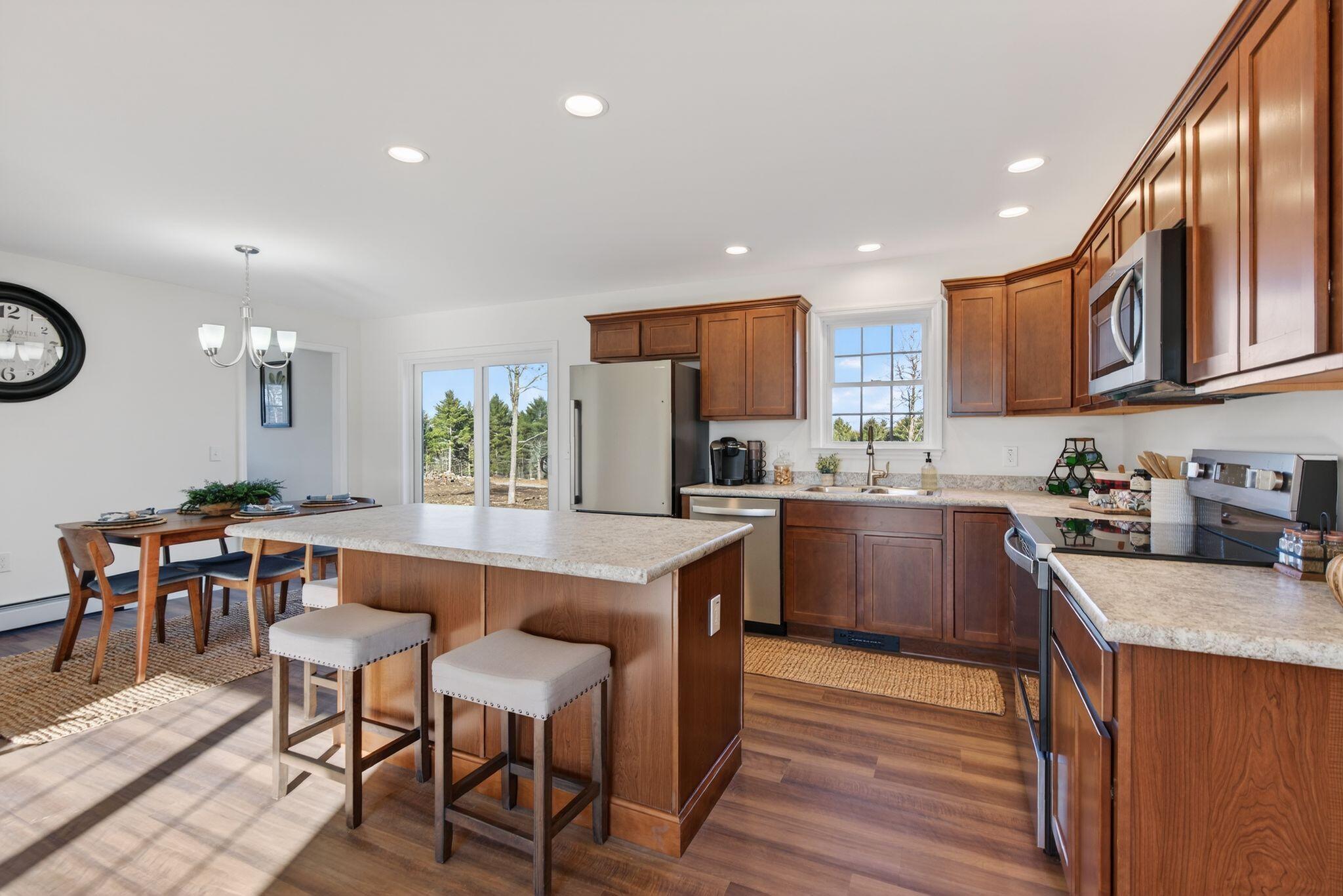 31 Hunters Haven Standish ME 04084