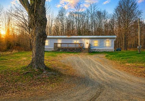 10 Castle Road Harmony ME 04942