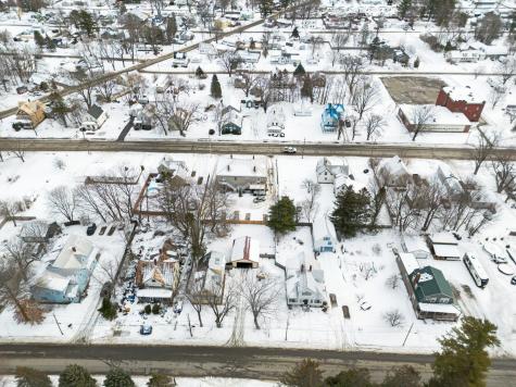 88 Pine Street Madison ME 04950