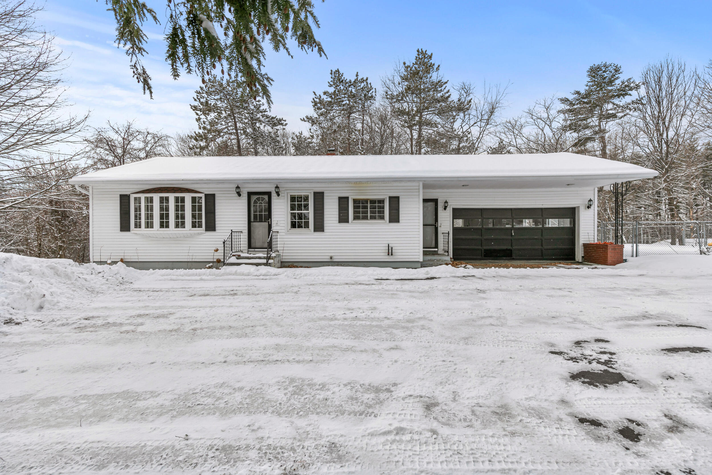 628 Main Street Lewiston ME 04240