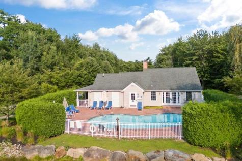 141 Rabbit Run Wells ME 04090