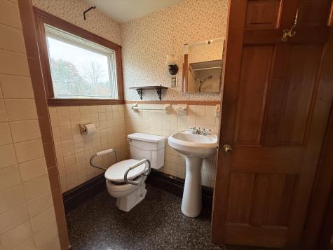 1852 Sanford Road Wells ME 04090