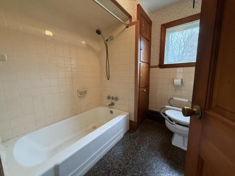 1852 Sanford Road Wells ME 04090