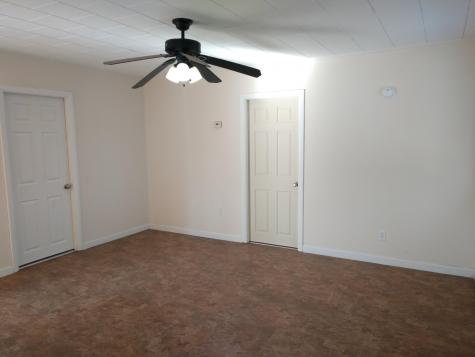 8 Jordan Avenue Auburn ME 04210