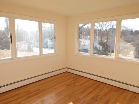 8 Jordan Avenue Auburn ME 04210