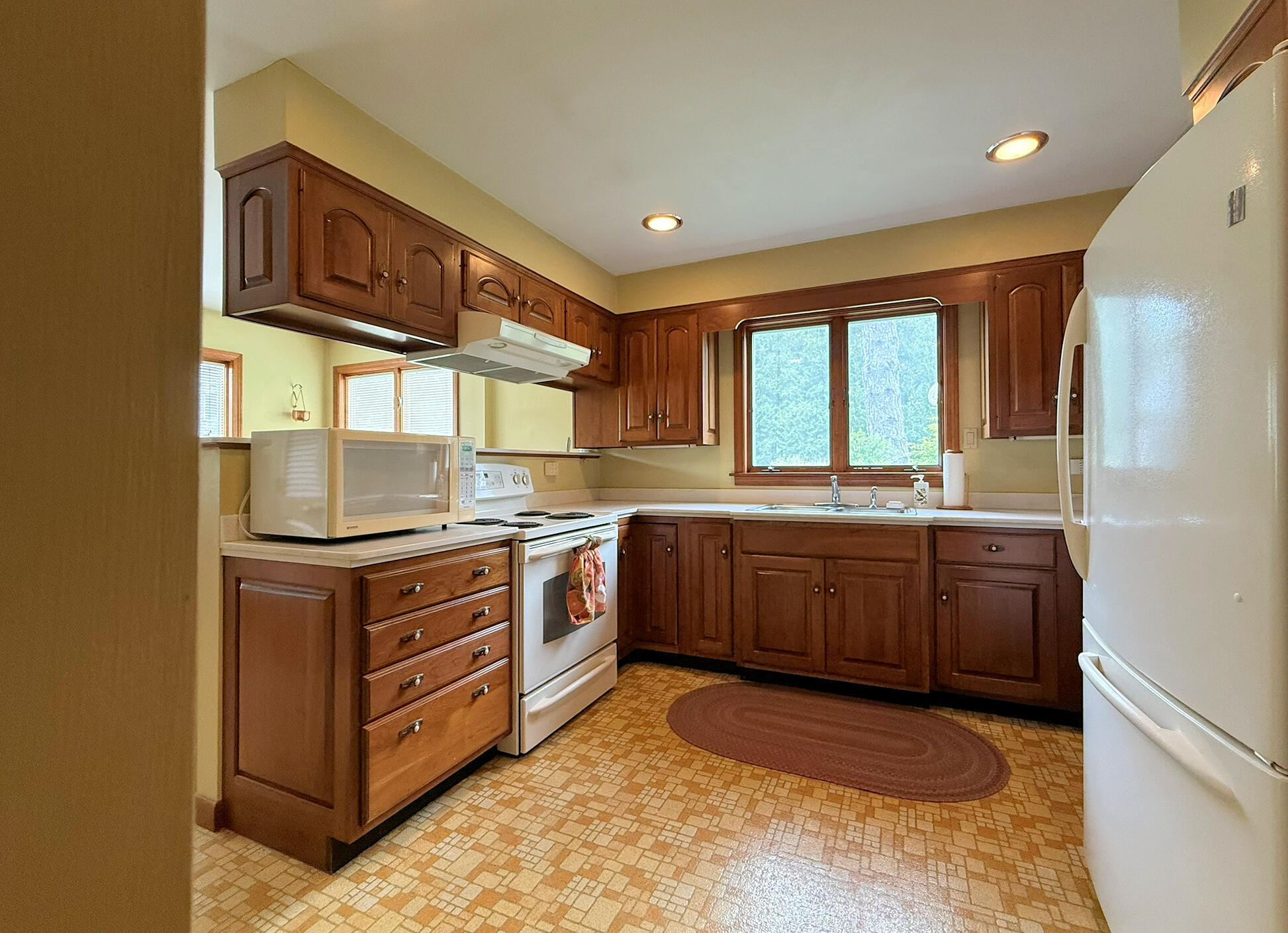 12 Lincoln Street Rockland ME 04841