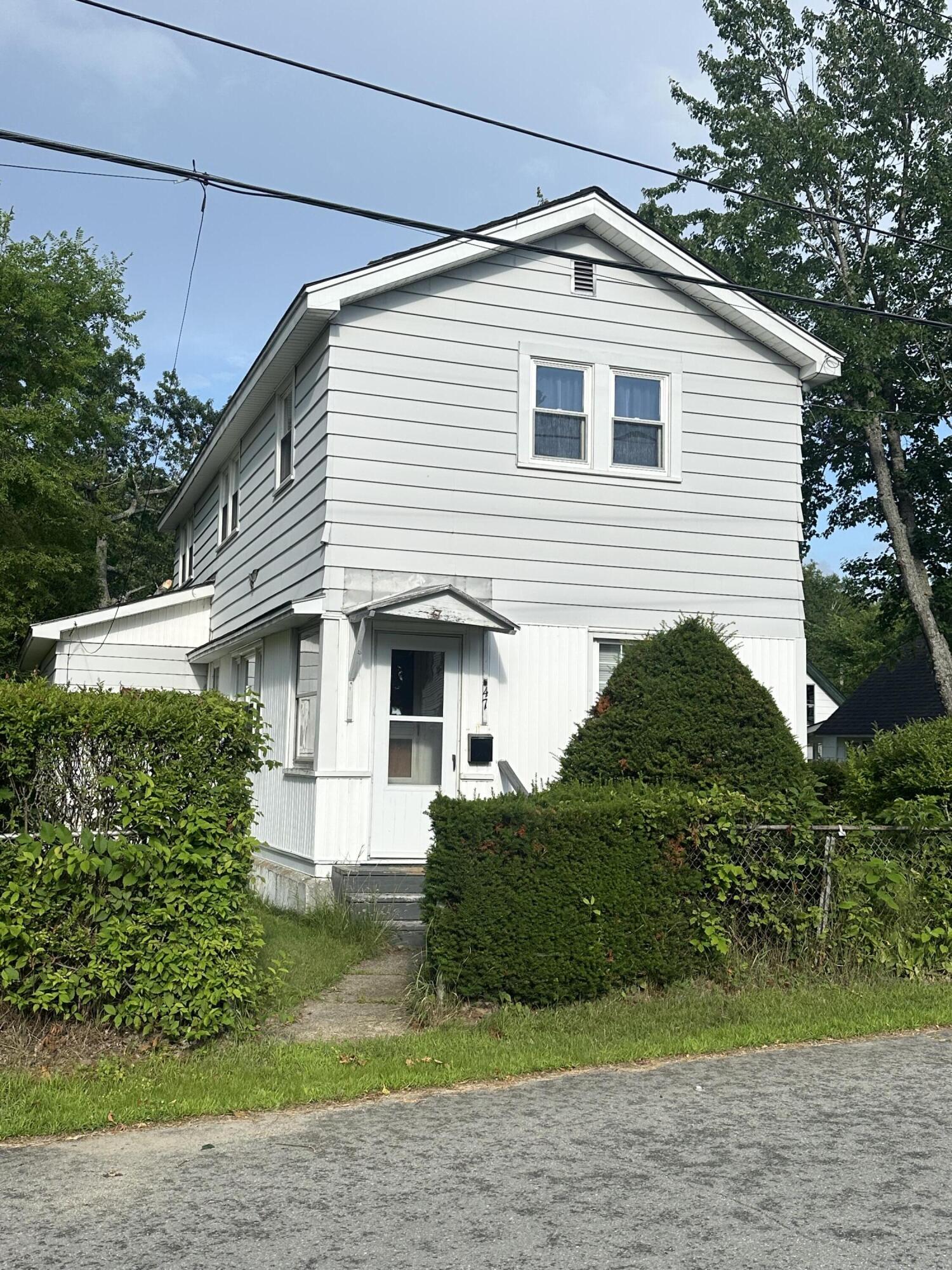 47 York Street Millinocket ME 04462