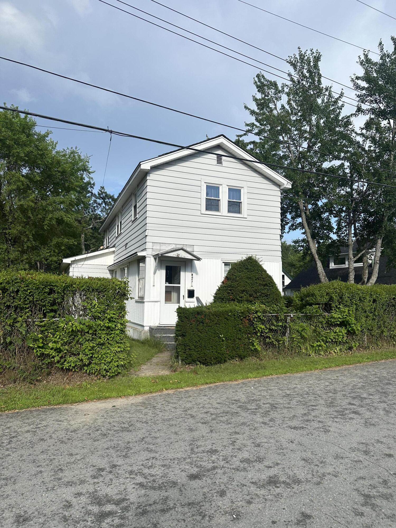 47 York Street Millinocket ME 04462