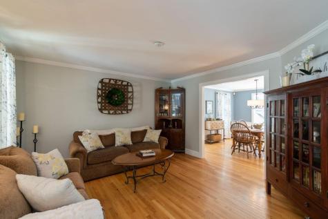 6 Flintlock Lane Falmouth ME 04105