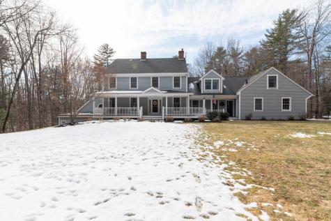 6 Flintlock Lane Falmouth ME 04105