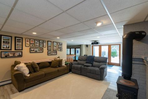 6 Flintlock Lane Falmouth ME 04105