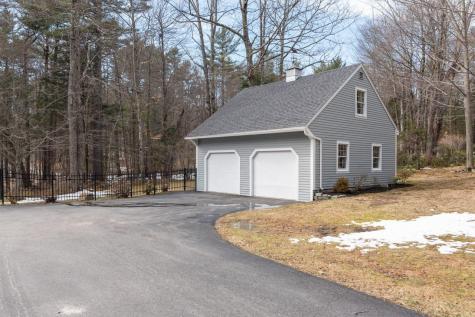 6 Flintlock Lane Falmouth ME 04105